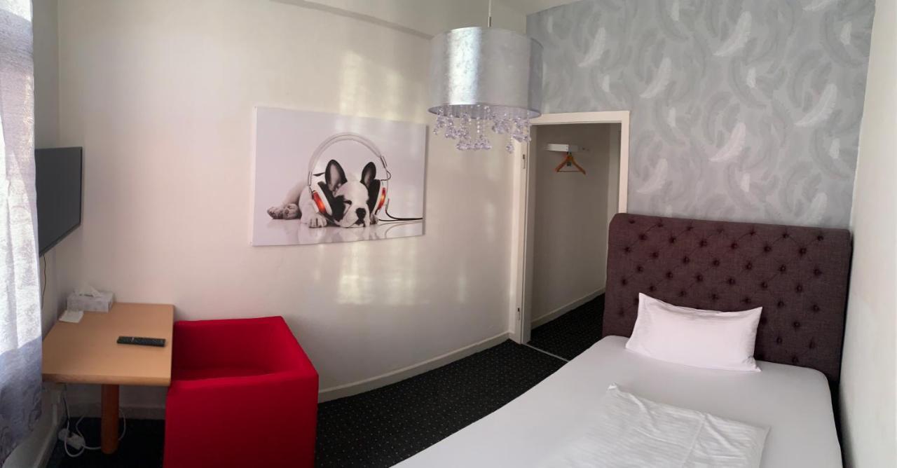 City Max Hotel بوخوم المظهر الخارجي الصورة